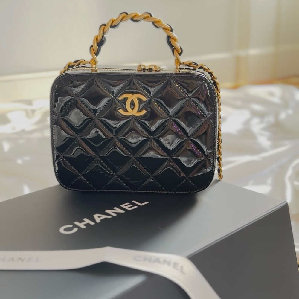 ❌SOLD❌Chanel Patent Leather Top Handle Vanity Crossbody Bag